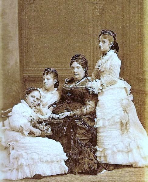 Isabella II e hijas