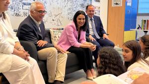 La consejera Mercedes Zarzalejo durante la presentación del Plan para ayudar a mejorar los hábitos de lectura de los alumnos en las vacaciones estivales