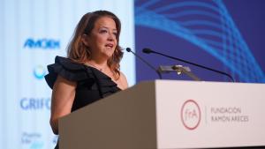 La consejera Matute en la clausura de los Premios Liderazgo sanitario