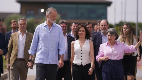 Díaz Ayuso inaugura con el Rey Felipe VI el Centro de Innovación de Agua y Energía de la Comunidad de Madrid La presidenta Isabel Díaz Ayuso junto con Su Majestad el Rey Felipe VI el Centro de Innovación de Agua y Energía de Canal de Isabel II