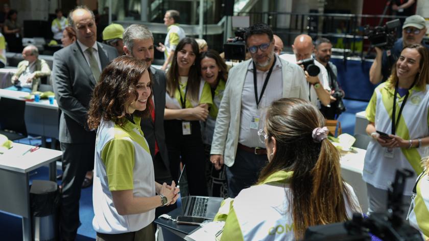La presidenta visitando el Centro Internacional de Prensa
