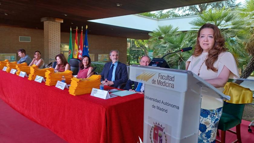 La Comunidad de Madrid, en la graduación de 180 nuevos médicos formados en la región La consejera Matute en la graduación de 180 alumnos de Medicina formados en la LIII promoción de la Universidad Autónoma de Madrid