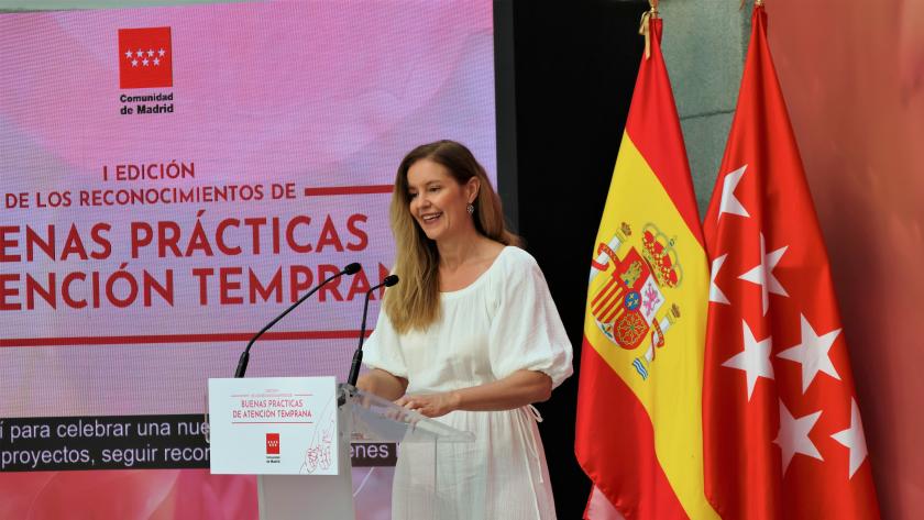 La consejera Dávila en la entrega de los Premios de Buenas Prácticas en Atención Temprana