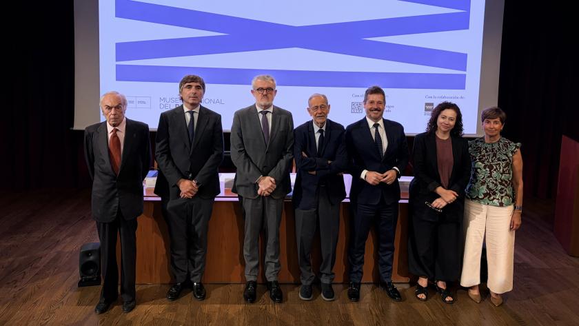 La Comunidad de Madrid refuerza su colaboración con el Museo del Prado a través de la exposición Prado. Siglo XXI El consejero De Paco Serrano en la presentación de la exposición Prado. Siglo XXI en el Museo Nacional del Prado
