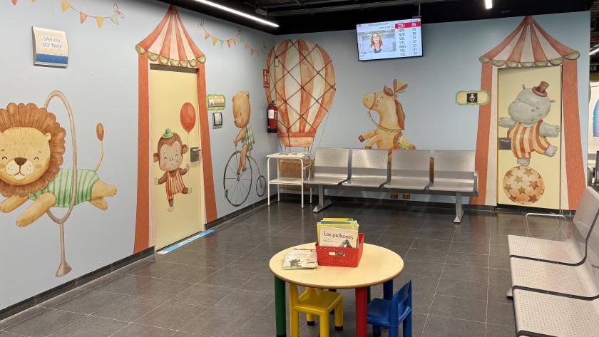 Convocado el III Concurso de Dibujo Infantil de Atención Primaria Imágenes relacionadas con el mundo de circo se han insertado en la sala de pediatría del Centro de salud San martín de la Vega