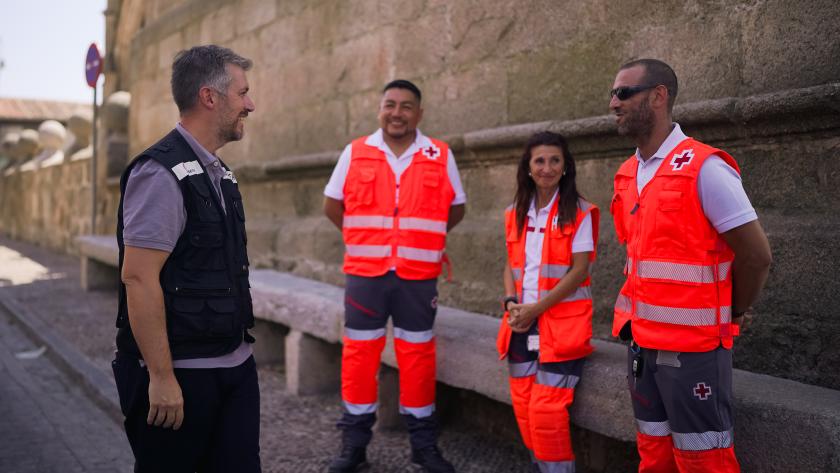 El consejero García Martín ha supervisado hoy dos Puntos de Ayuda tras el Incendio (PATI) en San Martín de Valdeiglesias y en Villa del Prado