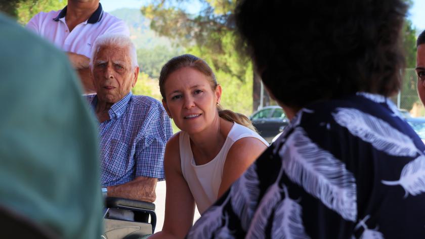 La consejera Dávila en los centros de Cenicientos y Rozas de Puerto Real en la Sierra Oeste