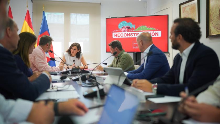 La presidenta Isabel Díaz Ayuso en la  primera reunión de la Comisión Interdepartamental por la Reconstrucción tras los incendios  