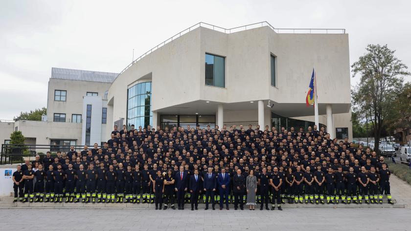 La Comunidad de Madrid refuerza su Cuerpo de Bomberos con 267 nuevos profesionales, la mayor promoción de su historia El consejero Novillo en la inauguración del curso para conductores especialistas