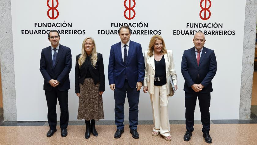 La Comunidad de Madrid, en la entrega del XIII Premio Fundación Eduardo Barreiros a personalidades del mundo de la automoción La consejera Albert en la entrega del XIII Premio Fundación Eduardo Barreiros