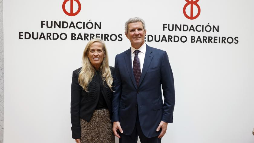 La Comunidad de Madrid, en la entrega del XIII Premio Fundación Eduardo Barreiros a personalidades del mundo de la automoción La consejera Albert en la entrega del XIII Premio Fundación Eduardo Barreiros