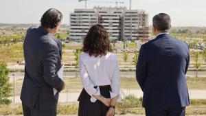 La presidenta Isabel Díaz Ayuso durante su visita 