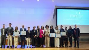 La consejera Fátima Matute durante la entrega de los reconocimientos a hospitales públicos