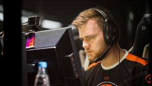 Un jugador profesional de e-sports 