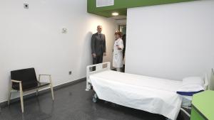 El consejero de Sanidad, Enrique Ruiz Escudero, ha visitado las nuevas instalaciones 