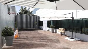 El consejero de Sanidad, Enrique Ruiz Escudero, ha visitado las nuevas instalaciones 