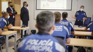 Enrique López visita los cursos de formación de la Comunidad de Madrid para Policías Locales
