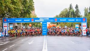Línea de salida de la carrera Madrid corre por Madrid en el 2019