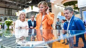 La consejera Paloma Martín visita el Salón Inmobiliario de Madrid 