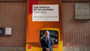El consejero de Cultura ha visitado la exposición Los clásicos en las pantallas