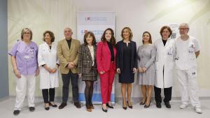 Fátima Matute en un momento de su visita a la Unidad de Patología Mamaria del Hospital público Universitario de La Princesa