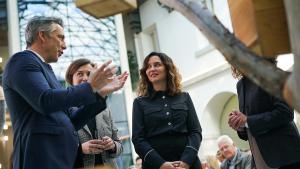 La presidenta ha presentado un convenio con Amazon para llevar a cabo nuevas actuaciones en este pulmón verde único en Europa La presidenta en el acto de presentación de Arco Verde