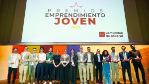 La consejera Ana Dávila en la entrega de premios