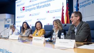Responsables de inaugurar la jornada sentados en una mesa