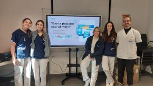 equipo del Centro de Salud Isla de Oza y estudiantes de enfermería