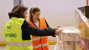 La consejera Ana Dávila durante su visita a las nuevas instalaciones de la Fundación Banco de Alimentos de Madrid