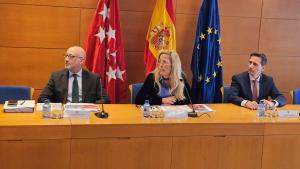 La consejera Rocío Albert durante la presentación de la memoria de ejecución de los fondos MRR en la región