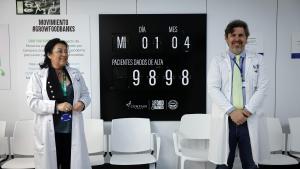 Profesionales sanitarios en el Hospital público Enfermera Isabel Zendal 
