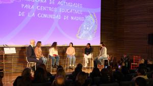 La consejera Ana Dávila durante la presentación del programa de actividades para alumnos 
