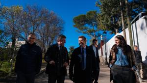 El consejero Mariano de Paco Serrano durante su visita 