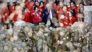 La presidenta Isabel Díaz Ayuso durante la inauguración del ciclo de Villancicos en Sol