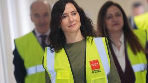 La presidenta Isabel Díaz Ayuso durante la visita a las obras 
