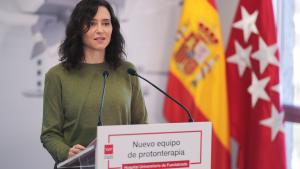 La presidenta Isabel Díaz Ayuso durante la visita a las obras 