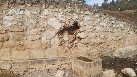 fuente de Valdezarza