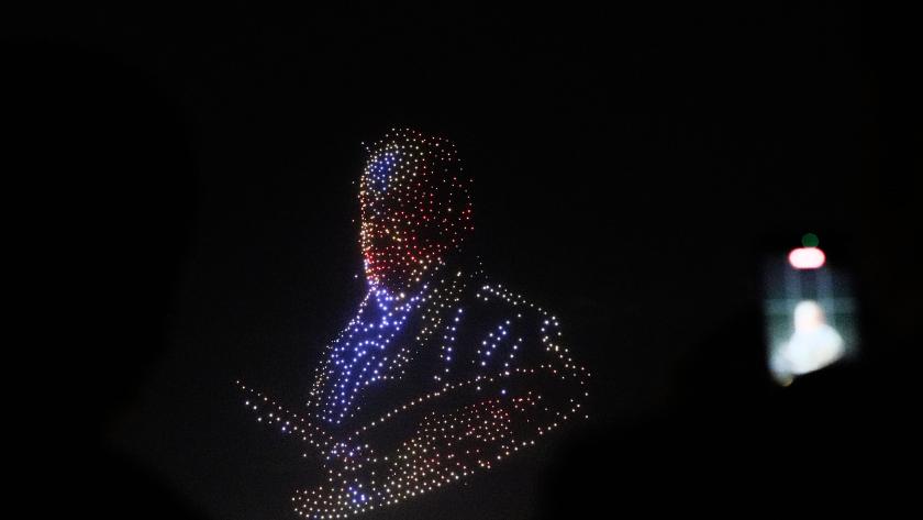 Imagen del espectáculo de drones Madrid por el 2 de Mayo
