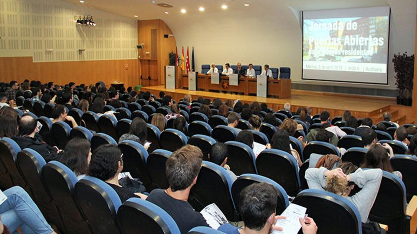 Jornada de Puertas abiertas para nuevos residentes en el Hospital Clínico San Carlos
