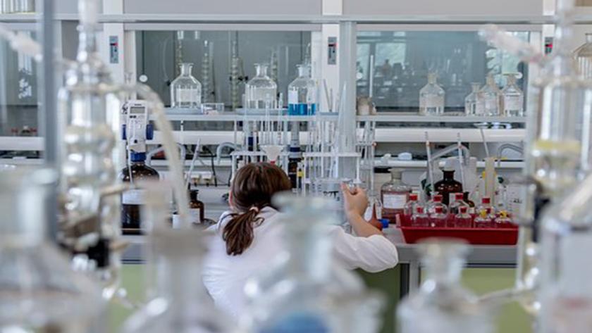Nuevos proyectos de investigación financiados en el Hospital Fundación Alcorcón Investigadora en Laboratorio