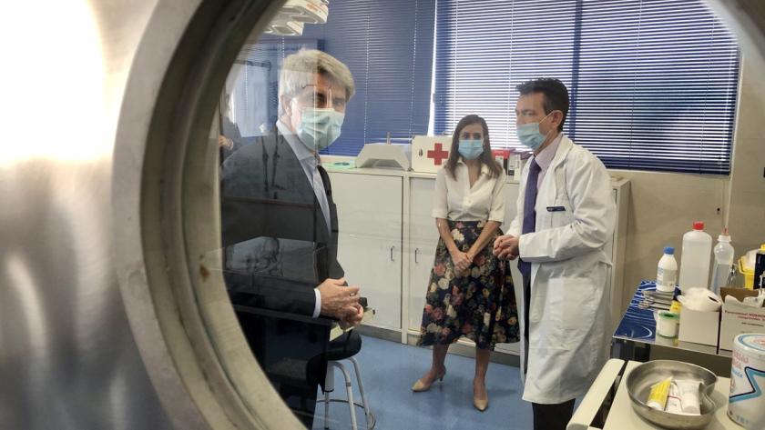 El consejero durante la visita