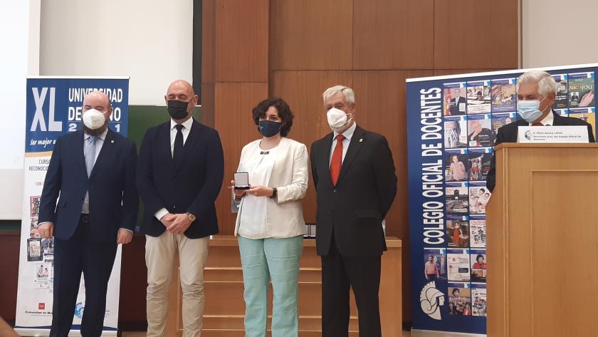 Consejo Escolar de la Comunidad de Madrid recibe la Medalla de Honor del Colegio de Docentes