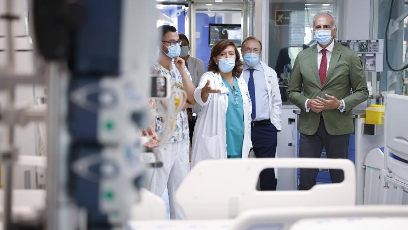 El consejero de Sanidad ha visitado hoy las instalaciones, más amplias y equipadas con novedosos sistemas de monitorización