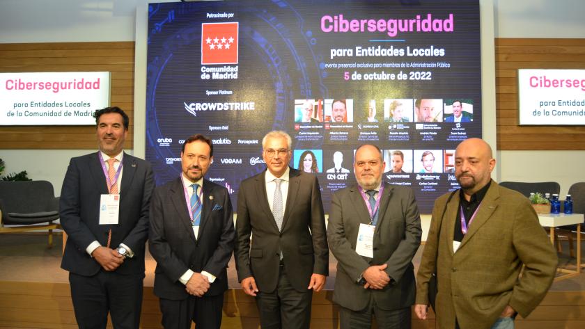El consejero Carlos Izquierdo durante el acto