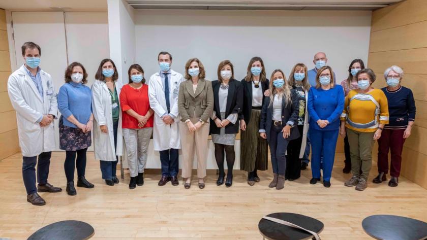 profesionales y familiares de pacientes del hospital gregorio marañón