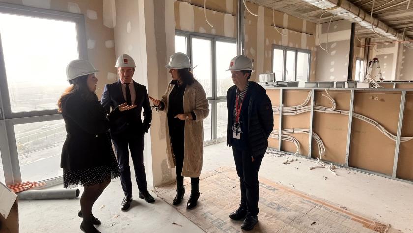 La consejera durante su visita a la obra