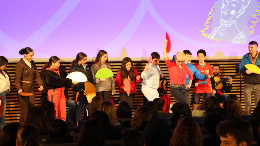 La consejera Ana Dávila durante la presentación del programa de actividades para alumnos 