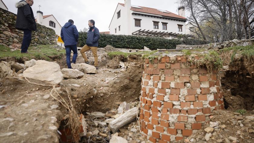Vista de destrozos por escorrentía