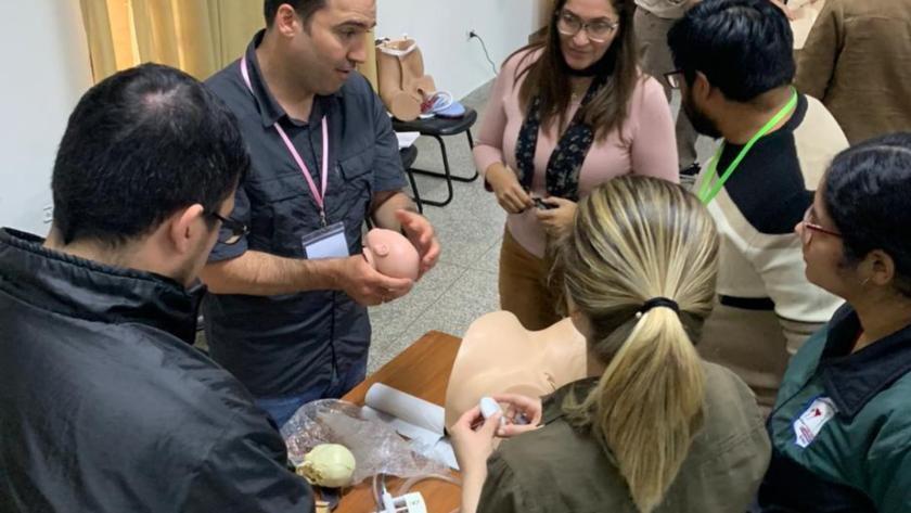 Especialistas durante la formación en Paraguay